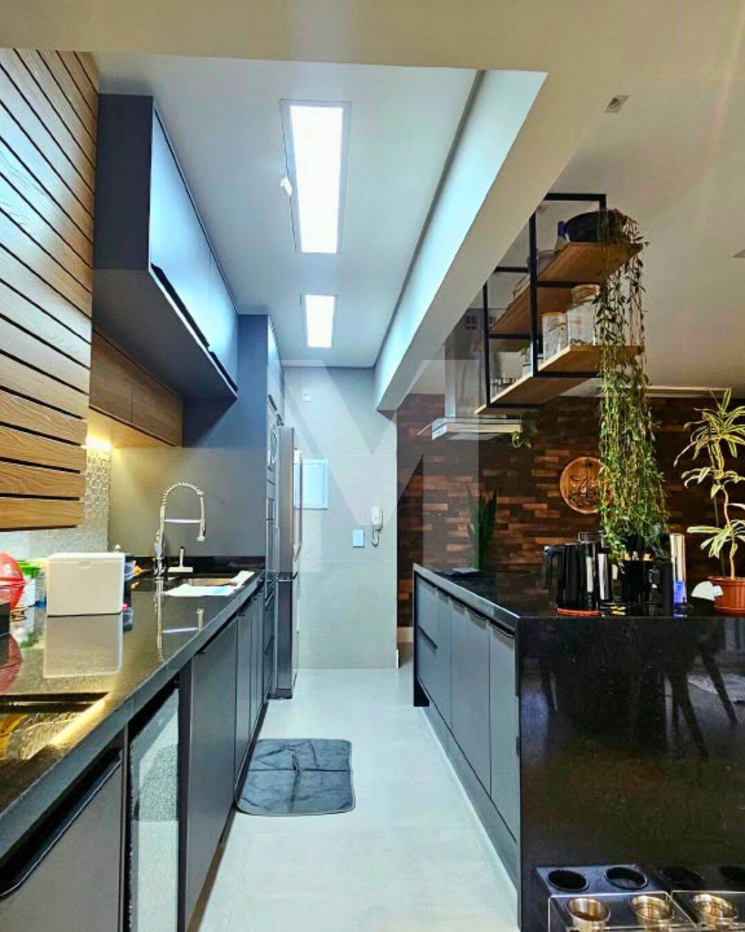 Apto 93m² Porteira Fechada - 2 Suítes e Varanda - Movement